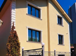 . Boutique Central (Camere de inchiriat)