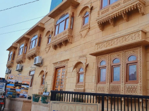 Gajanand Guest House