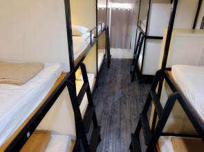 Bangkok Nomad Hostel