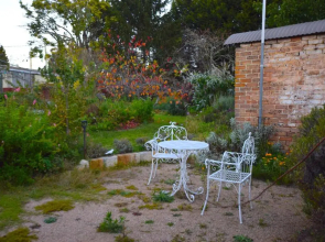Larsen Cottage 1