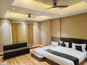 Hotel Maple Residence
