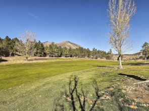 Country Club Home - 18 Miles to Arizona Snowbowl!