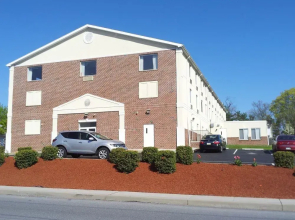 President Inn & Suites