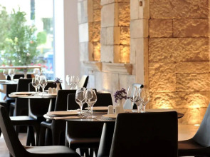 Athenaeum Grand Hotel