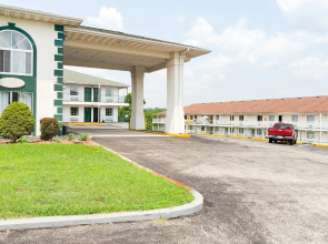 Evergreen Inn
