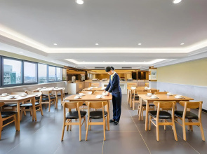 Vienna International Hotel (Yuyao Fengshan Road)