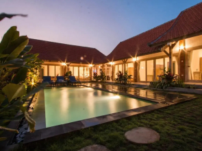 Peaceful Haven 6BR Private Pool Villa in Canggu