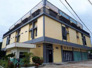 RedDoorz @ Hotel Rumberpon Sorong