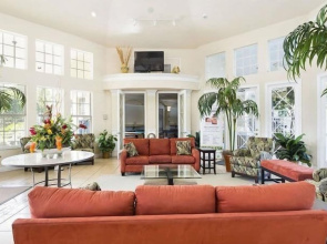 5 Bedroom Pool Home in Windsor Palms Gated Resort