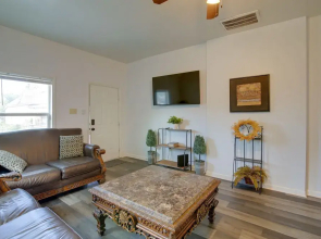 Centrally Located Memphis House: 2 Mi to Beale St!