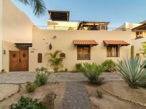 Casa Barcelona 2 BR by Casago