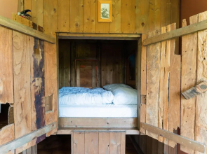 Unique, Comfortable Tent Houses on a Small Holiday Park a 5 Minute Walk From the sea
