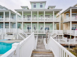New Listing! Oceanfront Oasis W/ Sparkling Pool 5 Bedroom Townhouse
