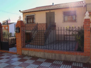 House With 3 Bedrooms in Padul, With Wonderful Mountain View, Terrace