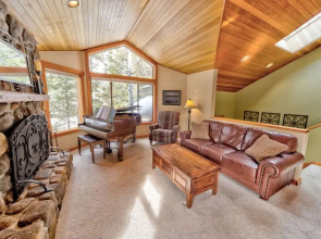 Hickory Lane 22 by Village Properties at Sunriver