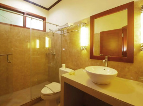 Yulia Beach Inn Kuta