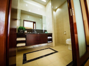 Beihai Silver Beach 1 International Conference Centre Hotel