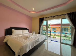 Patcharee Resort