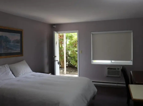 Clearwater Country Inn & RV Park