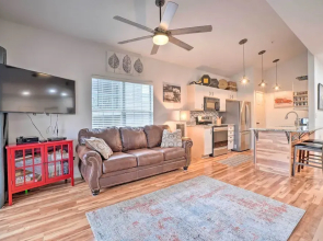 Serene Branson Penthouse w/ Resort Access & Views!