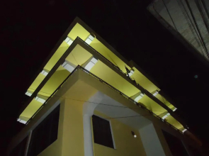 Central Apartments Shoshi