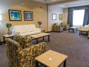 Holiday Inn Express & Suites Thunder Bay by IHG