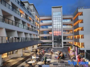 Holiday Inn Resort Wanning Shenzhou Peninsula by IHG