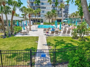 Siesta Beach Retreat 2 Bedroom Townhouse