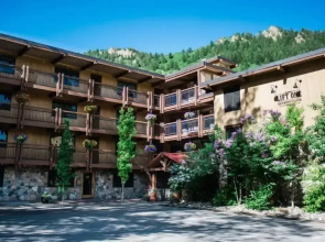 2 Bedroom Condo at Historic Lift 1A in Downtown Aspen