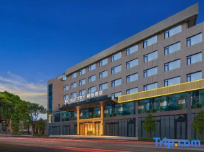 Country Inn & Suites by Radisson Hotel (Chongqing Wushan County Municipal Plaza)