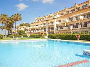 Studio in Marbella Beachfront With Pool