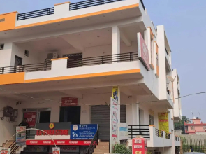 OYO 80490J Shiv Palace