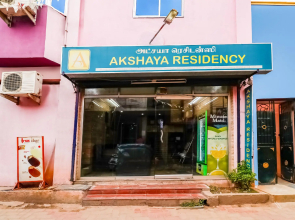 OYO 70481 Akshaya Residency