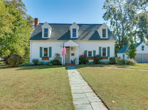 Walkable Location: Historic Home in Charles Town!