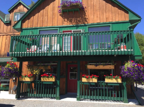 Dwight Village Motel