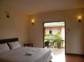 La-or Resort
