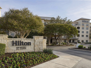 Radisson Hill Country Resort & Spa