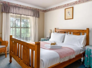 Honeysuckle Cottages Stanthorpe