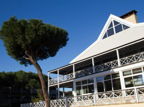 Hotel Nuevo Portil Golf