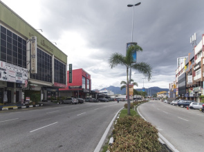 OYO 277 Hotel Shangg