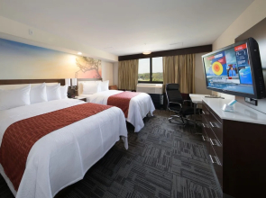 Best Western Premier Milwaukee-brookfield Hotel And Suites