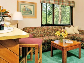 Sapphire Resorts @ Snow Lake Lodge, Big Bear Lake, USA
