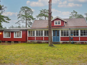 Nice Home in Borgholm With 5 Bedrooms and Wifi