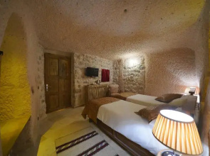 Takaev Cave Hotel