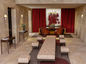 MYTHIC SANA Downtown Suites - New Opening
