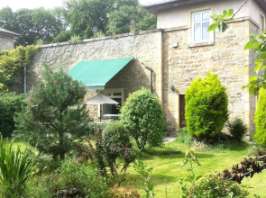 Darwin Cottage
