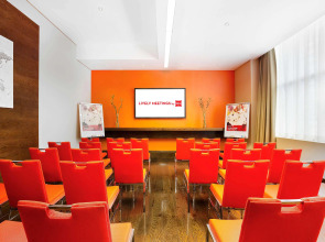 Отель ibis Al Rigga