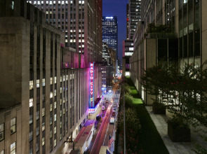 DoubleTree by Hilton New York Midtown Fifth Ave