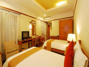 Yulia Beach Inn Kuta