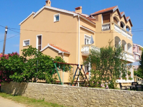 Apartment Put Artica - 2